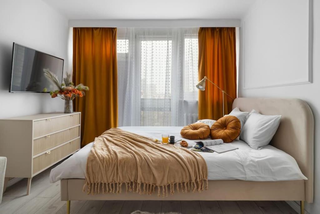 Air-Conditioned Downtown Oasis On Foot To Central Station Metro Smarttv Wifi Warsaw Luaran gambar